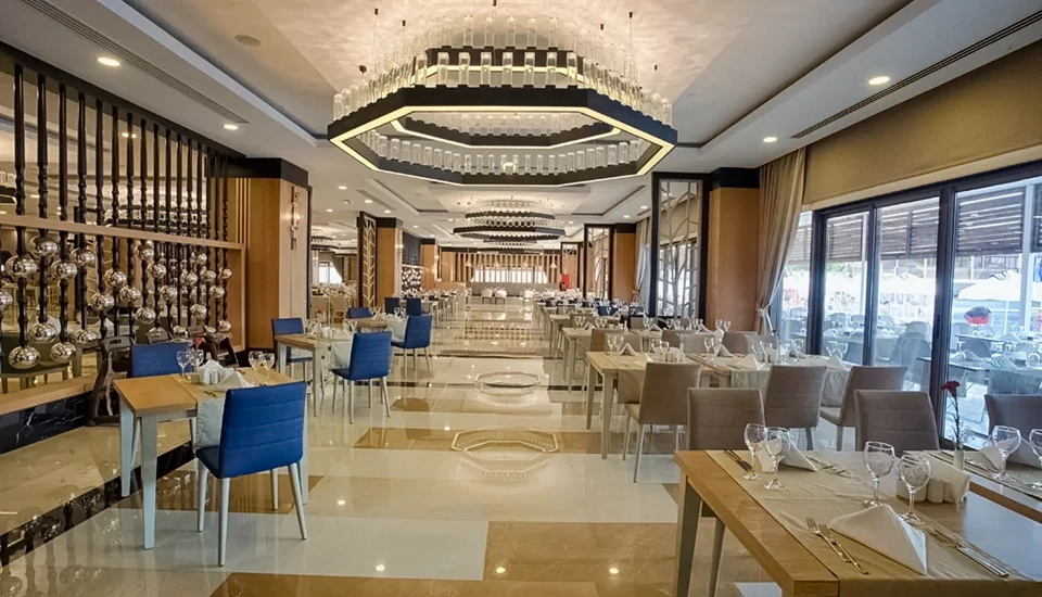 سنسیتیو پریمیوم بلک آنتالیا